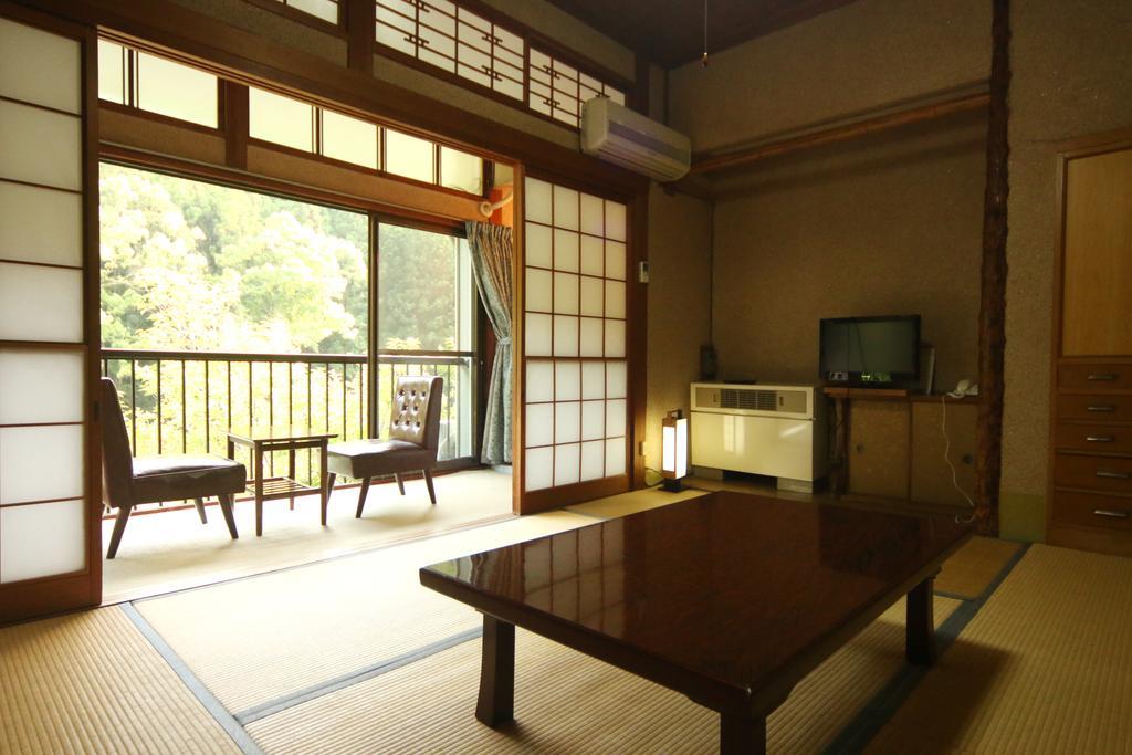 Kameya Ryokan Хонгу Екстериор снимка